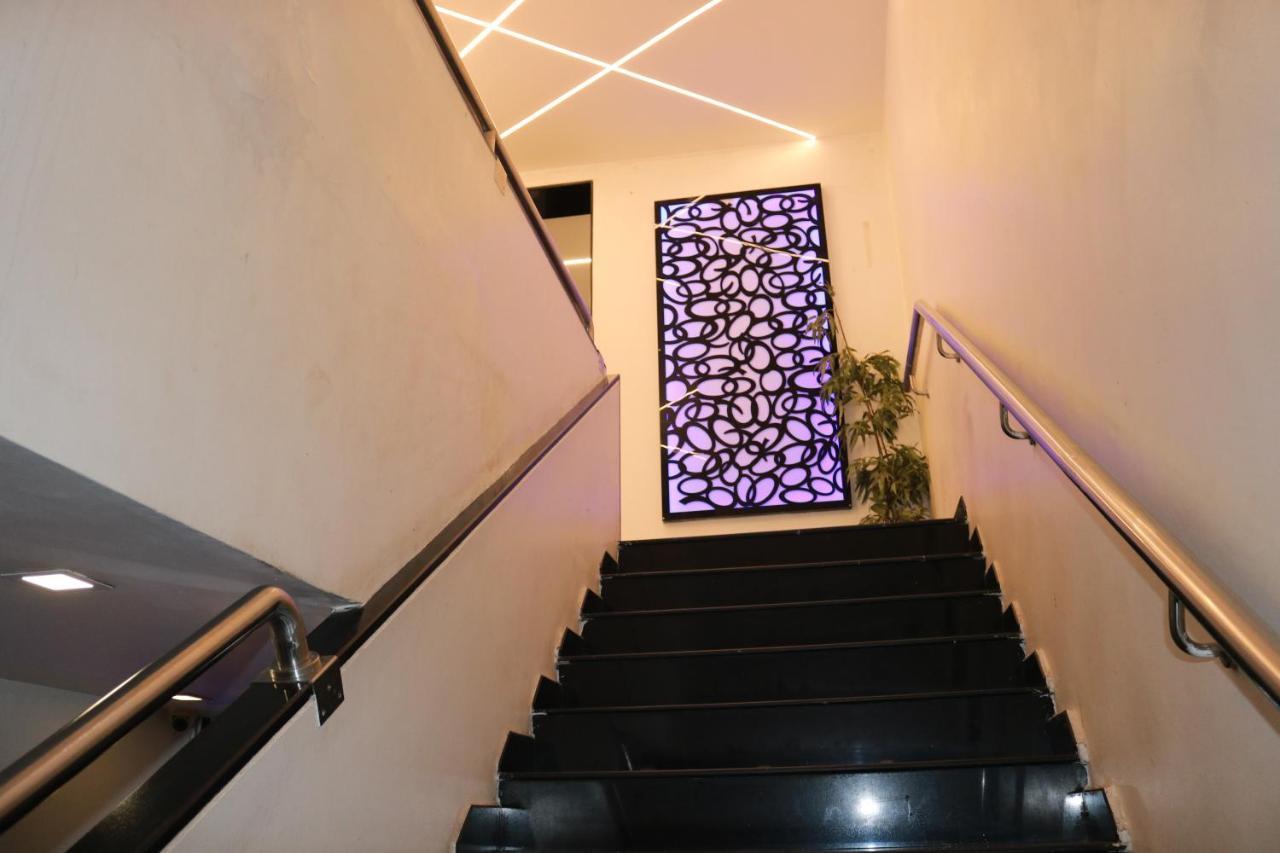 Hotel Modern Bombay Eksteriør billede