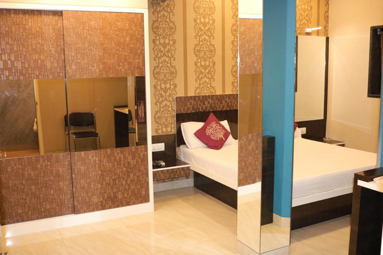 Hotel Modern Bombay Eksteriør billede