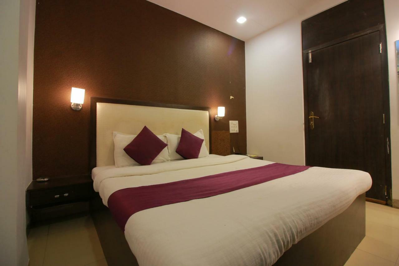 Hotel Modern Bombay Eksteriør billede