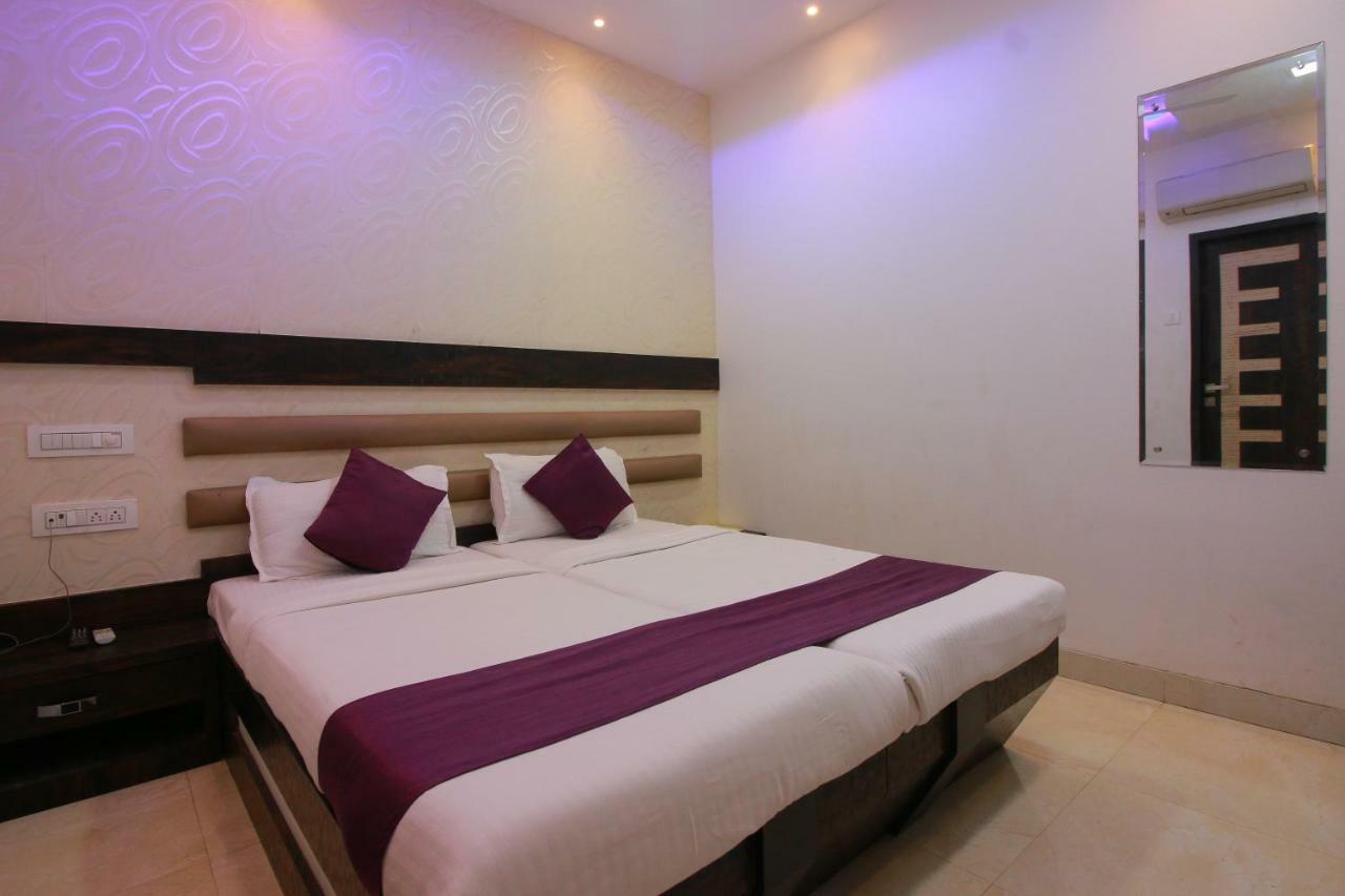 Hotel Modern Bombay Eksteriør billede
